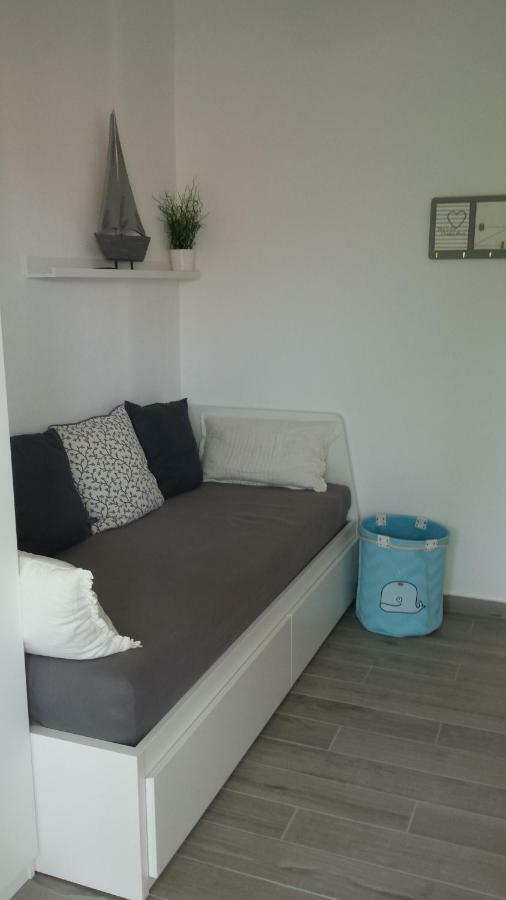 Apartment Robic Vir Exterior photo